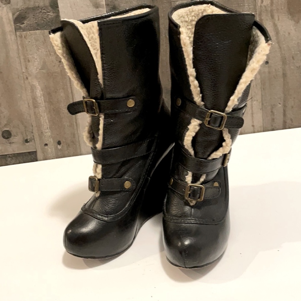 Betsy Johnson high wedge boots